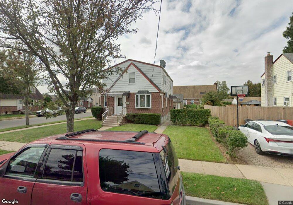 235 Sheridan Blvd, Mineola, NY 11501 - photo 1