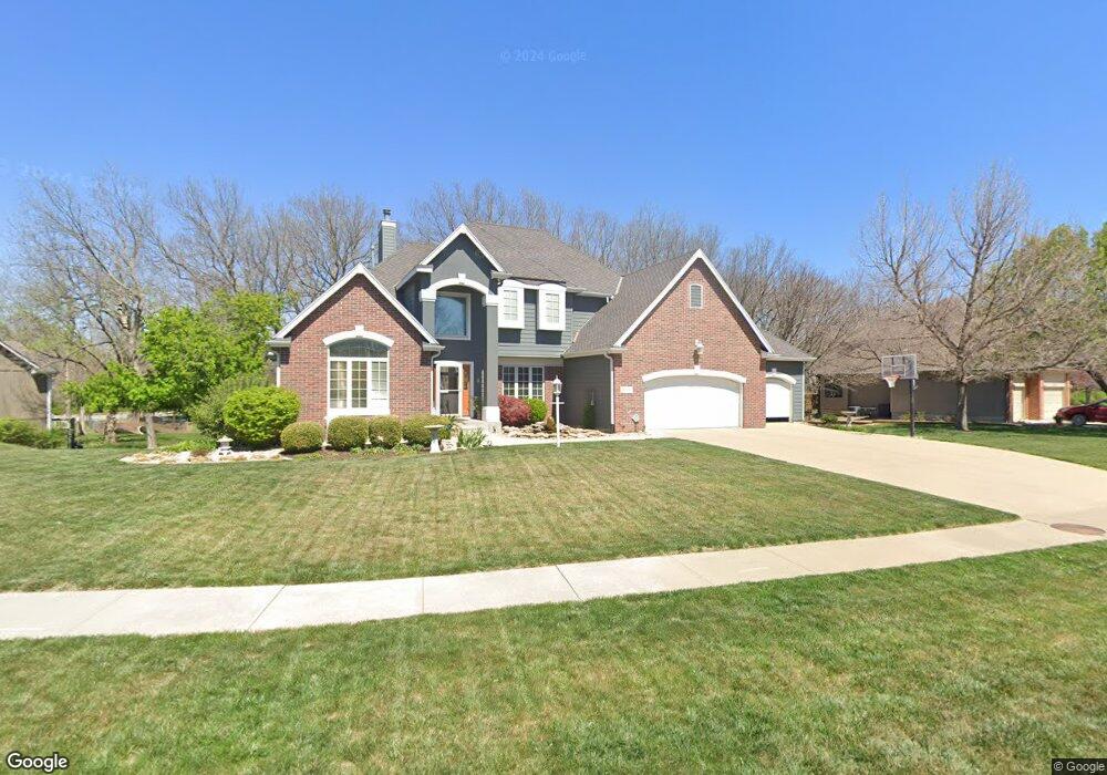 6026 SW 39th Ct, Topeka, KS 66610 - photo 1