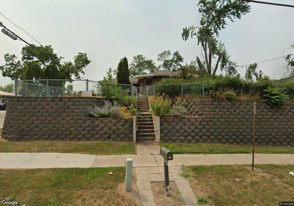 2626 J St SW, Cedar Rapids, IA 52404 - photo 1