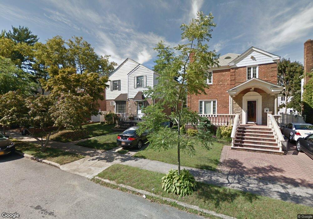 8150 190th St, Hollis, NY 11423 - photo 1