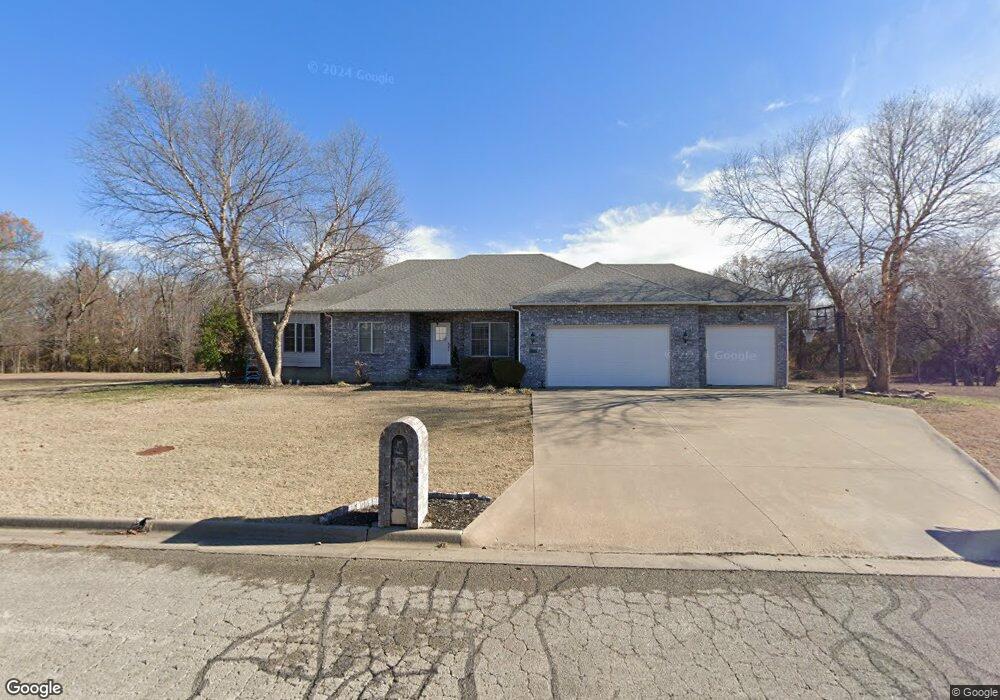 611 Deer Trail, Parsons, KS 67357 - photo 1