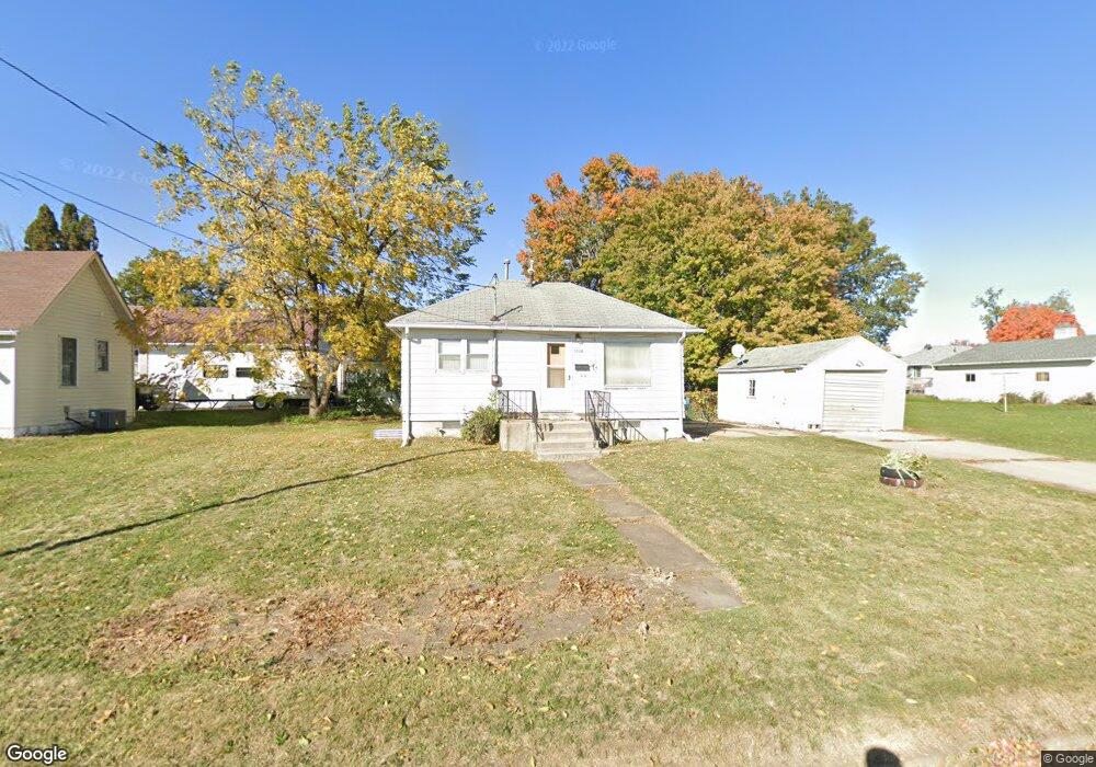 1008 N 3rd Ave E, Newton, IA 50208 - photo 1