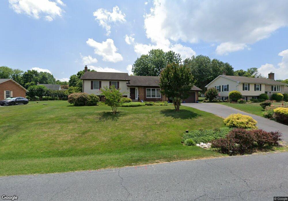 7123 Autumn Leaf Ln, Frederick, MD 21702 - photo 1