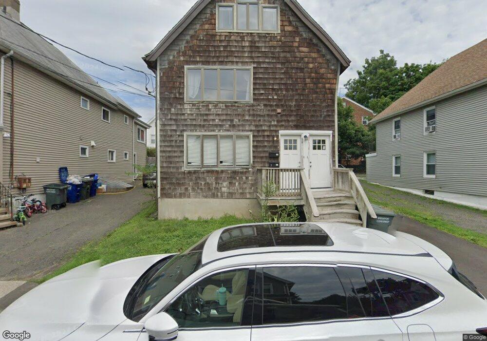 25 Jetland Place unit 27, Bridgeport, CT 06605 - photo 1