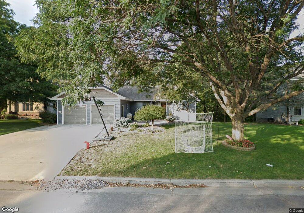 50 Jonathan Dr, New Ulm, MN 56073 - photo 1