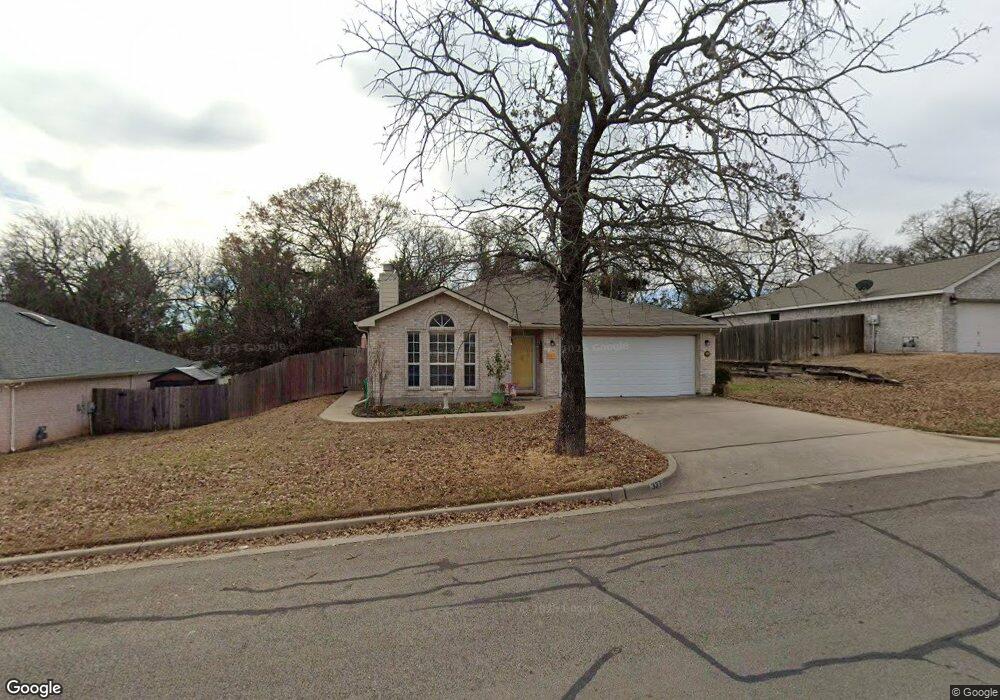 337 Sweetwater Dr, Weatherford, TX 76086 - photo 1