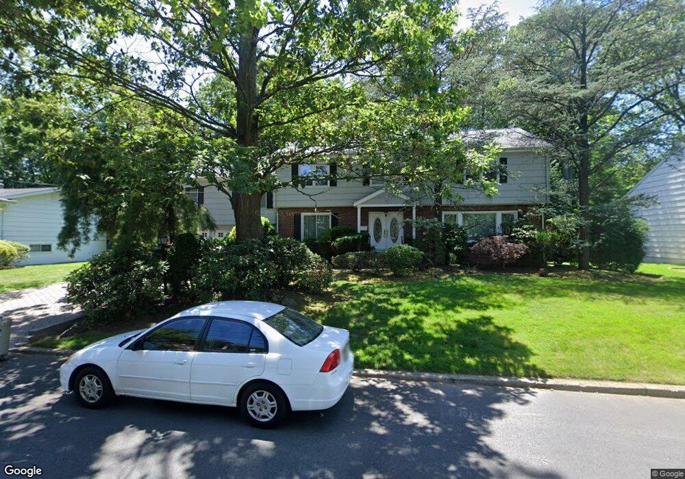 30 Connor Dr, Englewood Cliffs, NJ 07632 - photo 1