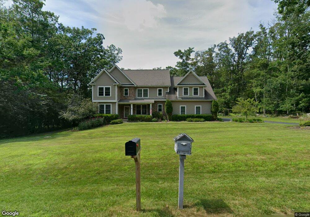 18 Mountainwood Dr, Mountain Top, PA 18707 - photo 1