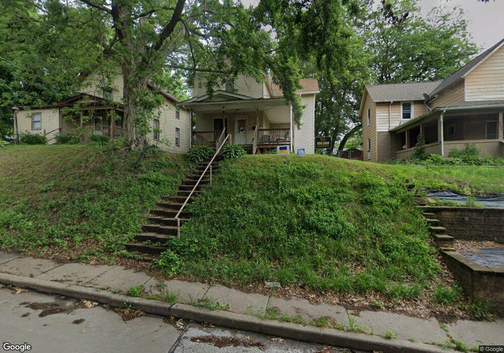 1601 Esplanade Ave, Davenport, IA 52803 - photo 1