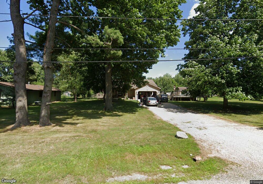 906 N Wildwood Ct, Peoria, IL 61604 - photo 1