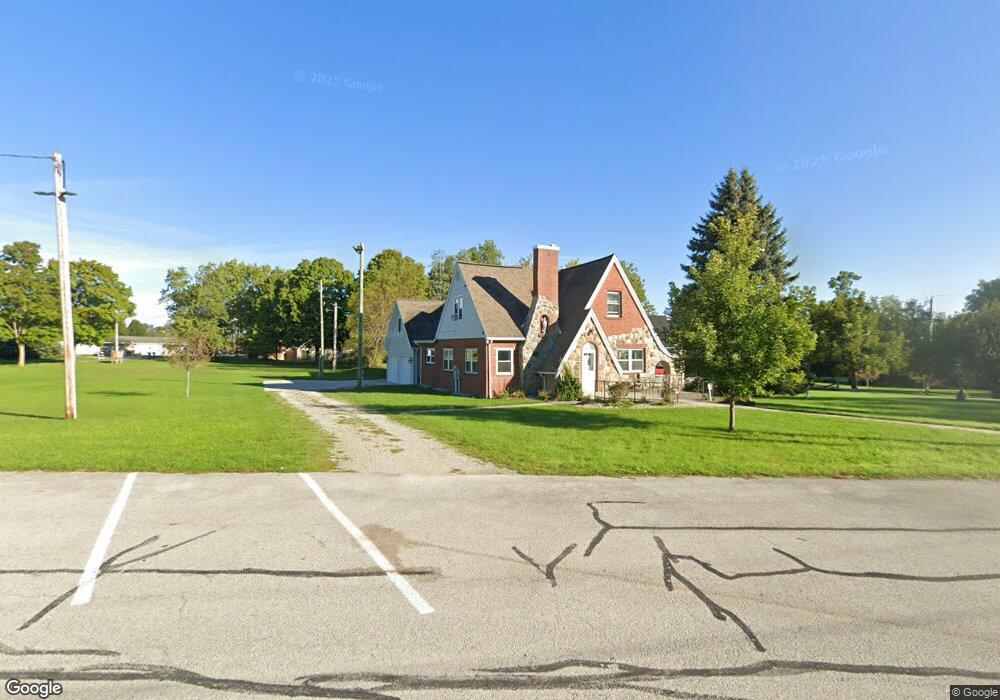 15835 Schemel St, Wapakoneta, OH 45895 - photo 1