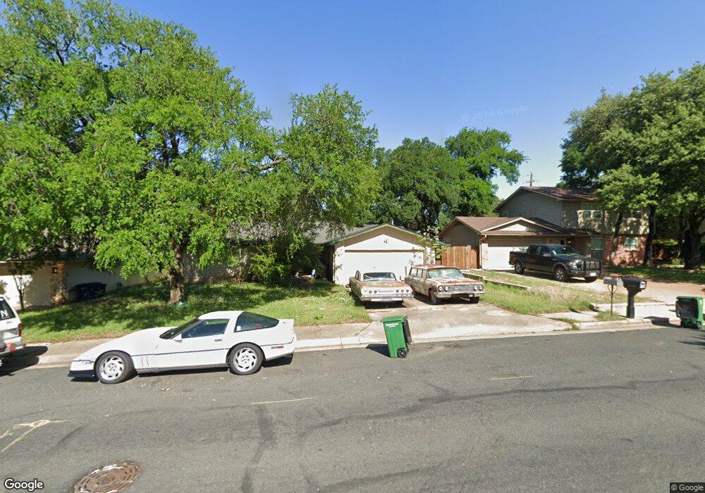 12106 Wycliff Ln, Austin, TX 78727 - photo 1