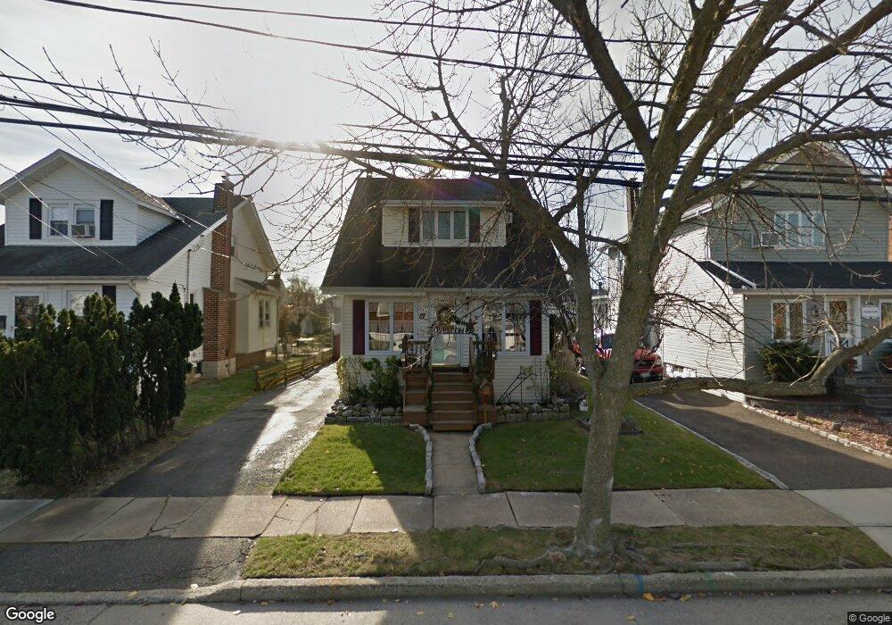 17 Ray St, Freeport, NY 11520 - photo 1