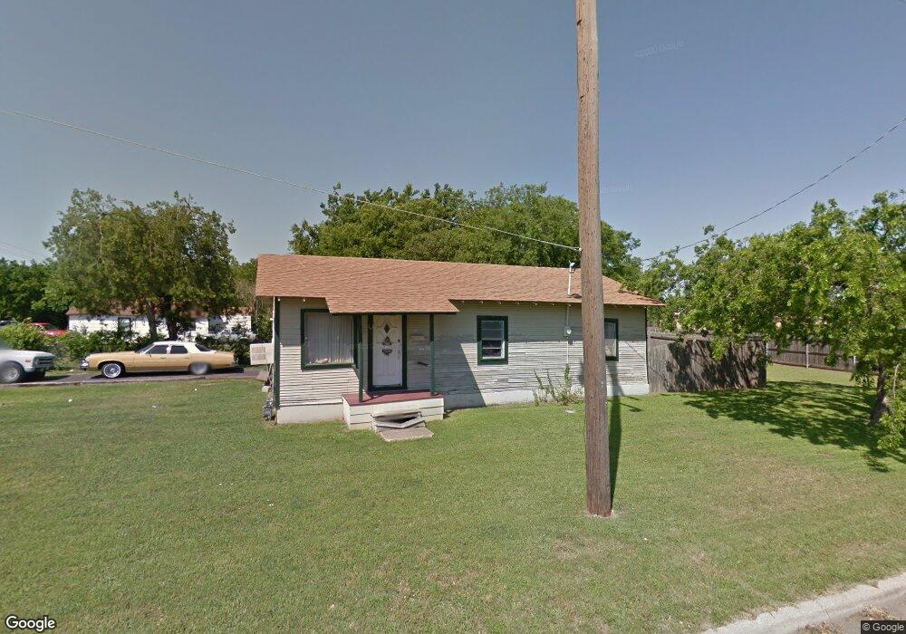 109 S Carlton St, Ennis, TX 75119 - photo 1