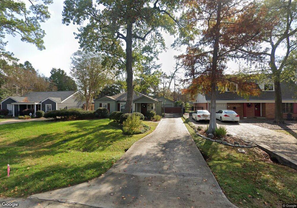 1047 Gardenia Dr, Houston, TX 77018 - photo 1