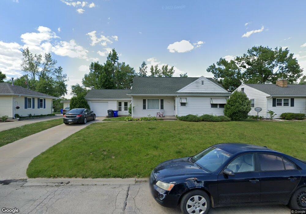 2730 14th Ave SE, Cedar Rapids, IA 52403 - photo 1