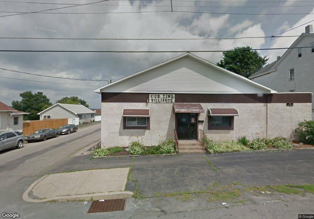 877 N Vine St, Hazleton, PA 18201 - photo 1