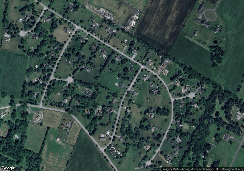 157 Horseshoe Ln, Shenandoah Junction, WV 25442 - photo 1