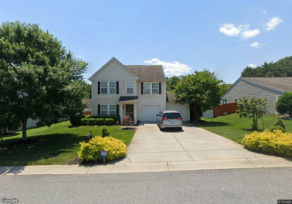 1420 Commonwealth Ave, Statesville, NC 28677 - photo 1