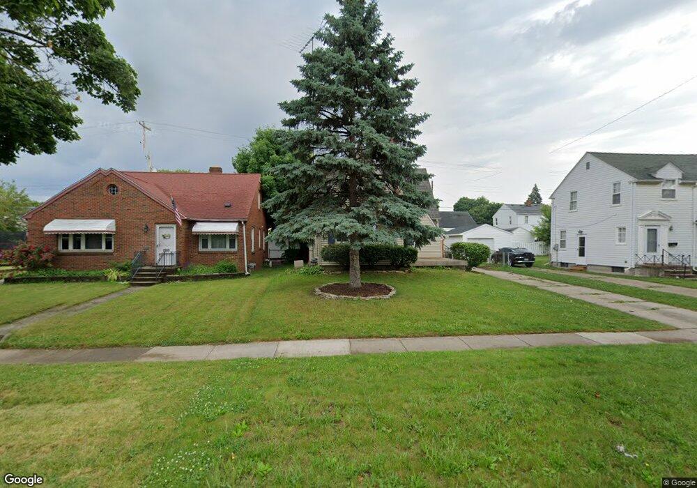 2313 E Court St, Flint, MI 48503 - photo 1