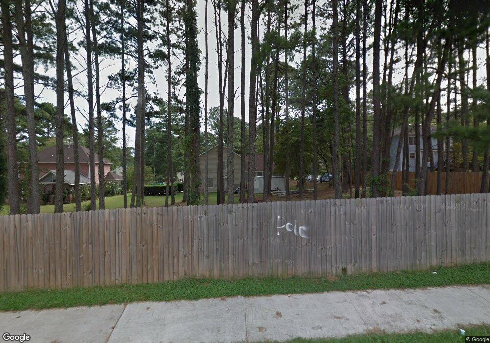 587 Wellington Way unit 6, Jonesboro, GA 30238 - photo 1