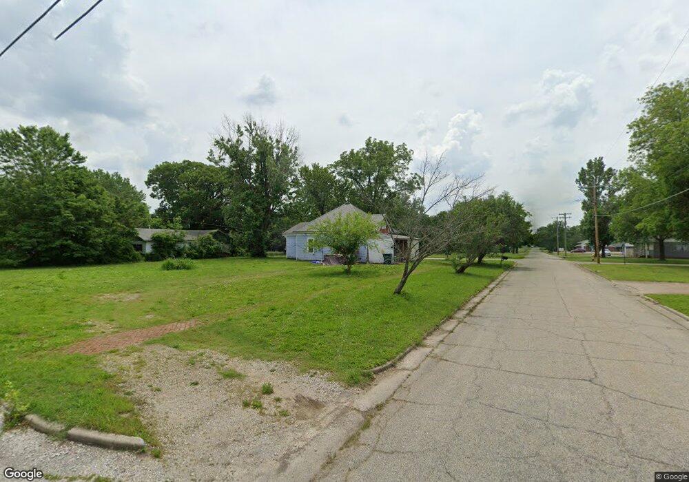 1116 S 15th St, Parsons, KS 67357 - photo 1
