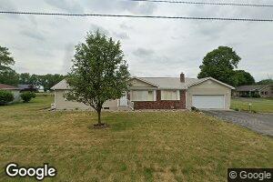 512 S Franklin St, Mentone, IN 46539