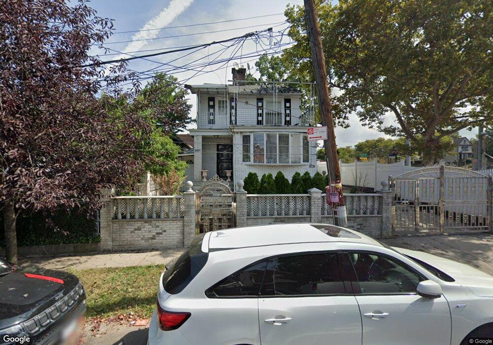 6007 Lawrence St, Flushing, NY 11355 - photo 1