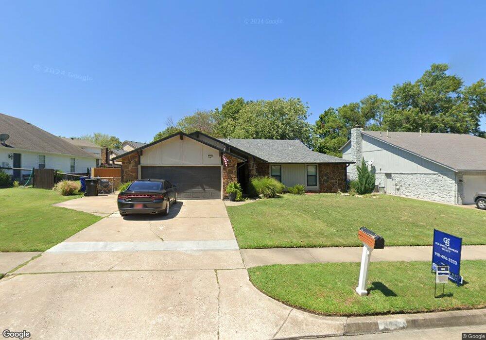 2904 S Aspen Ct, Broken Arrow, OK 74012 - photo 1