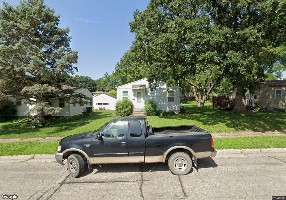 807 Columbus Ave, Albert Lea, MN 56007 - photo 1