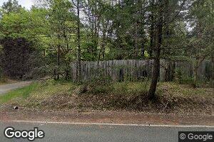 345 Burch Dr, Cave Junction, OR 97523