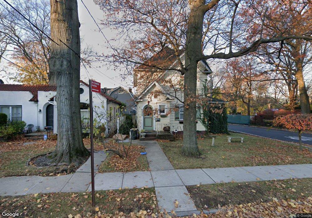 676 Broadway, Staten Island, NY 10310 - photo 1