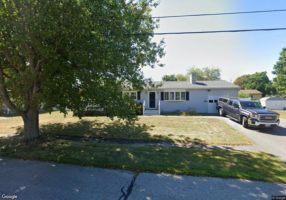 6 Suzanne Dr, Portsmouth, NH 03801 - photo 1