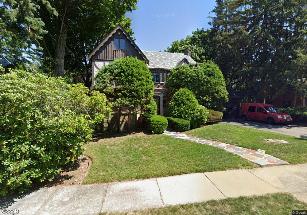 47 Brackett Rd, Newton, MA 02458 - photo 1