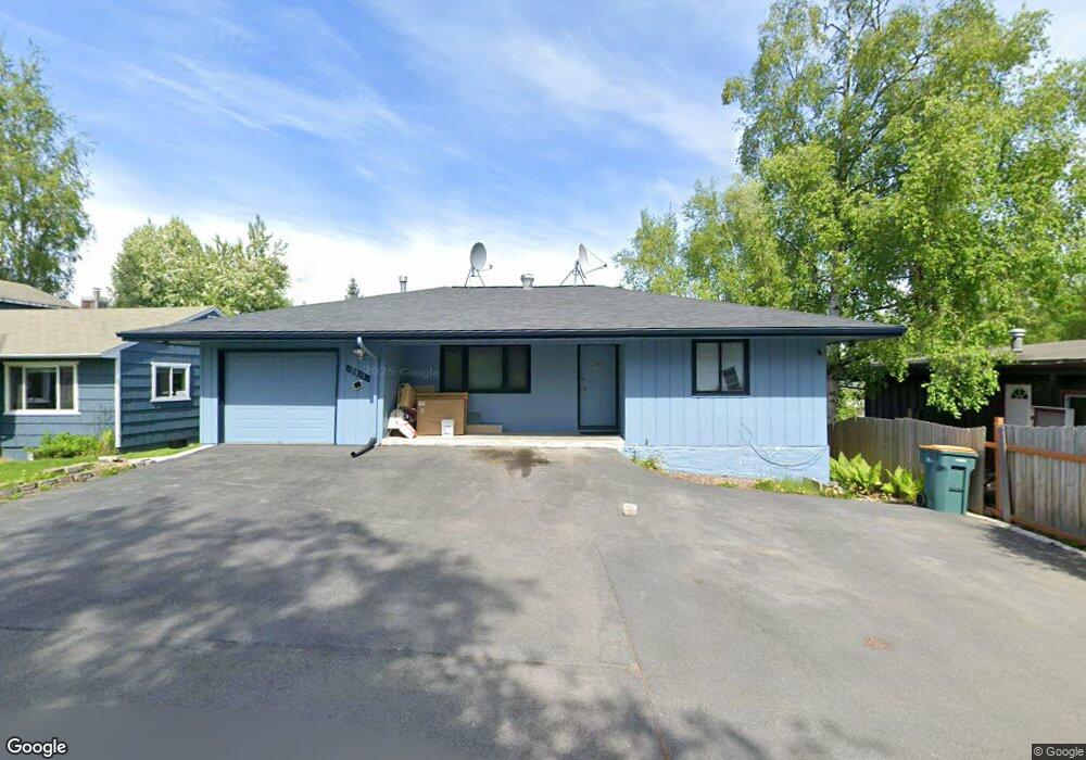 2815 Klamath Dr, Anchorage, AK 99517 - photo 1