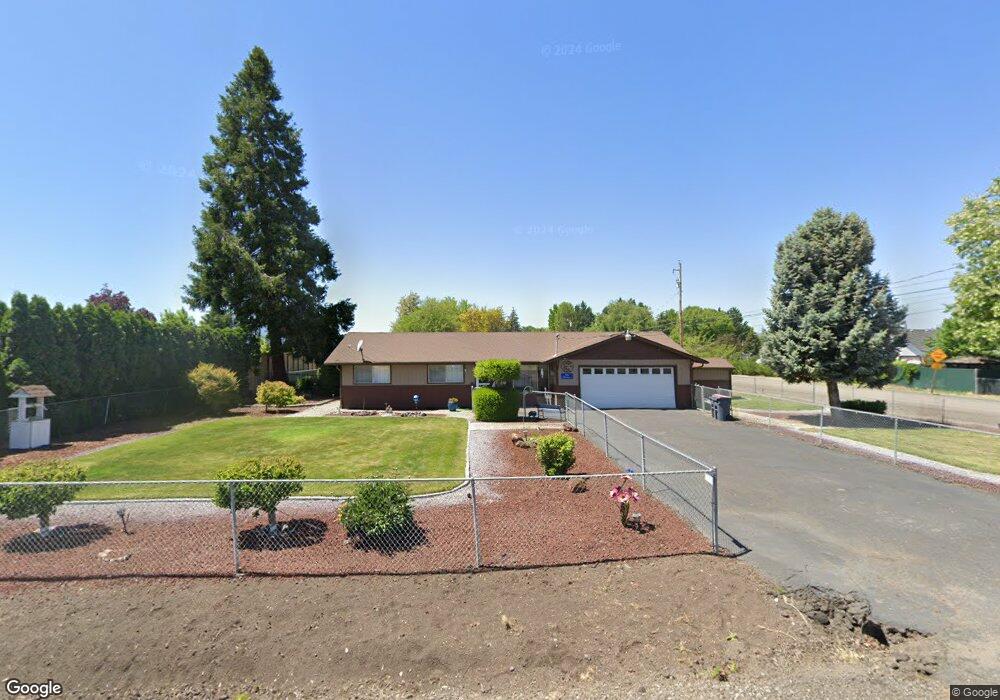 6233 Mclaughlin Dr, Central Point, OR 97502 - photo 1