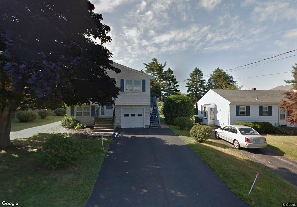 91 Reservoir Rd unit 1, Middletown, RI 02842 - photo 1