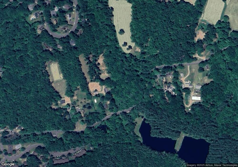 629 Lydall St, Manchester, CT 06042 - photo 1