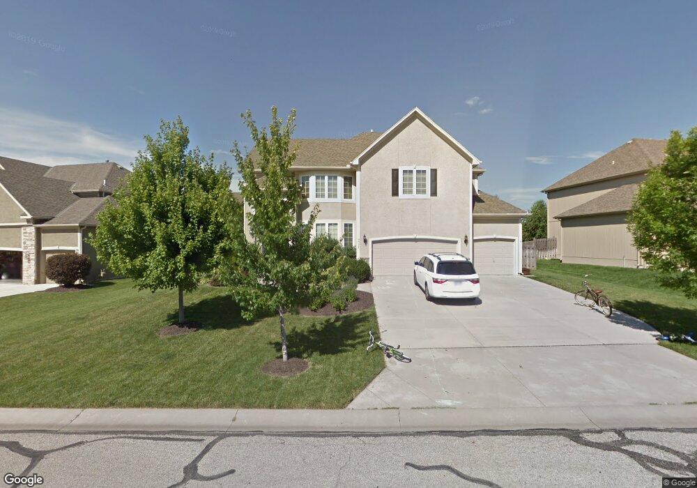 9625 Mccormack Dr, Lenexa, KS 66227 - photo 1