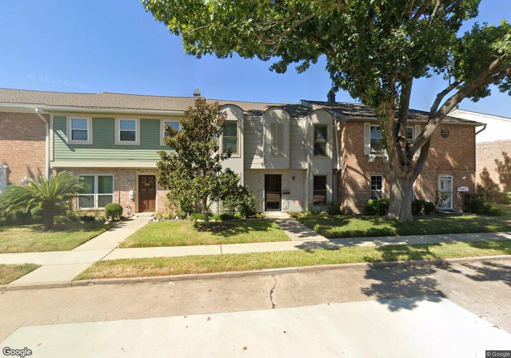 14315 Lost Meadow Ln, Houston, TX 77079 - photo 1