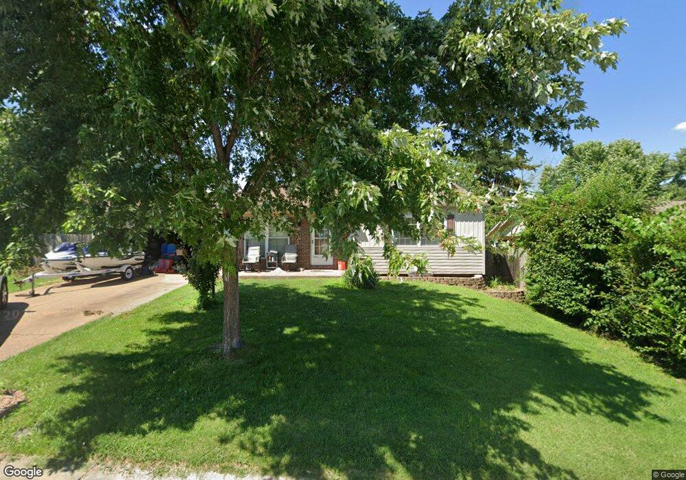 3422 Highgate Ln, Saint Charles, MO 63301 - photo 1