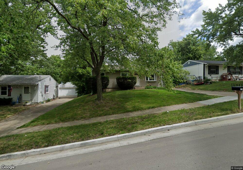 318 E Pleasant View Dr, Des Moines, IA 50315 - photo 1