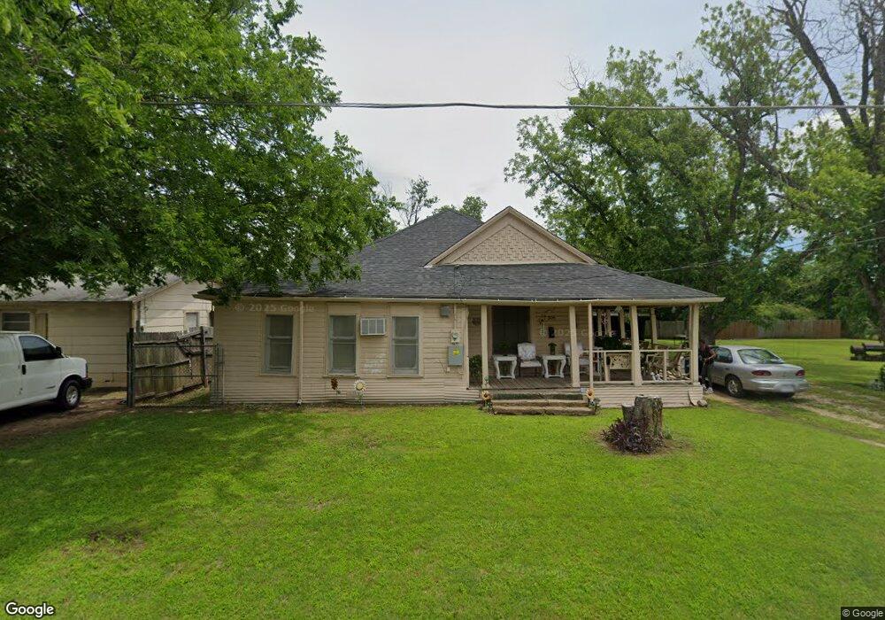 306 Chase Ave, Cleburne, TX 76031 - photo 1