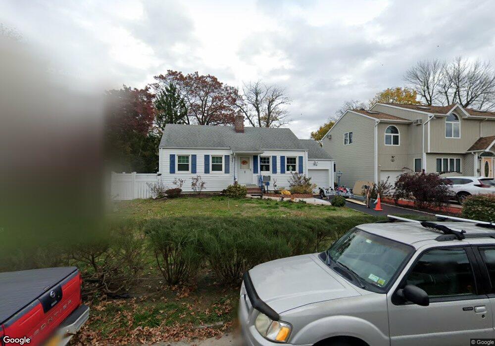 30 Avon Rd, Hewlett, NY 11557 - photo 1