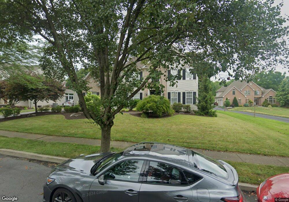 2731 Halleck Dr, Whitehall, PA 18052 - photo 1