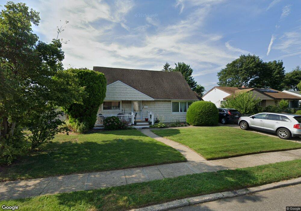 14 Mozart Ln, Bethpage, NY 11714 - photo 1