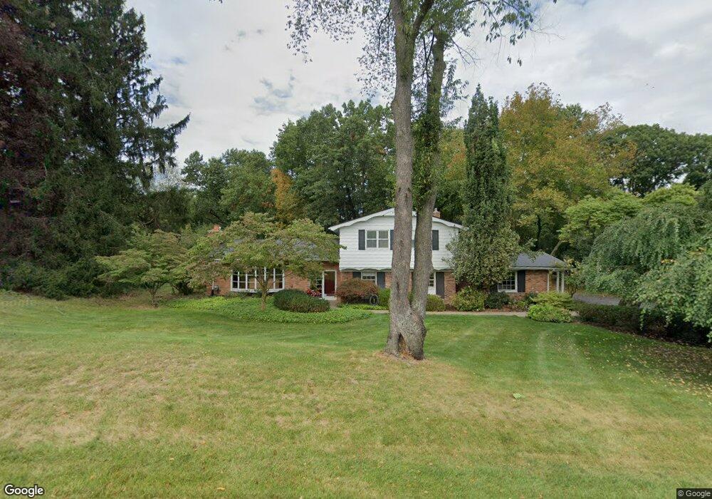 4700 Pickering Rd, Bloomfield Hills, MI 48301 - photo 1