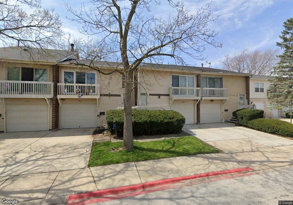 1326 Elder Dr unit 2, Aurora, IL 60506 - photo 1