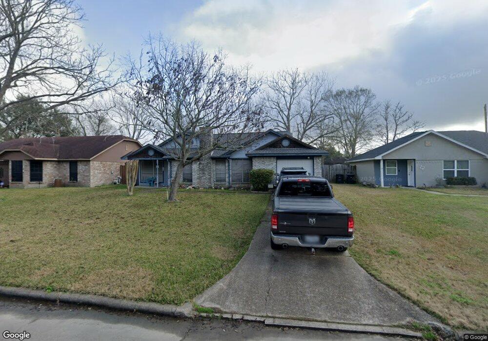 2806 Mockingbird Dr, Alvin, TX 77511 - photo 1