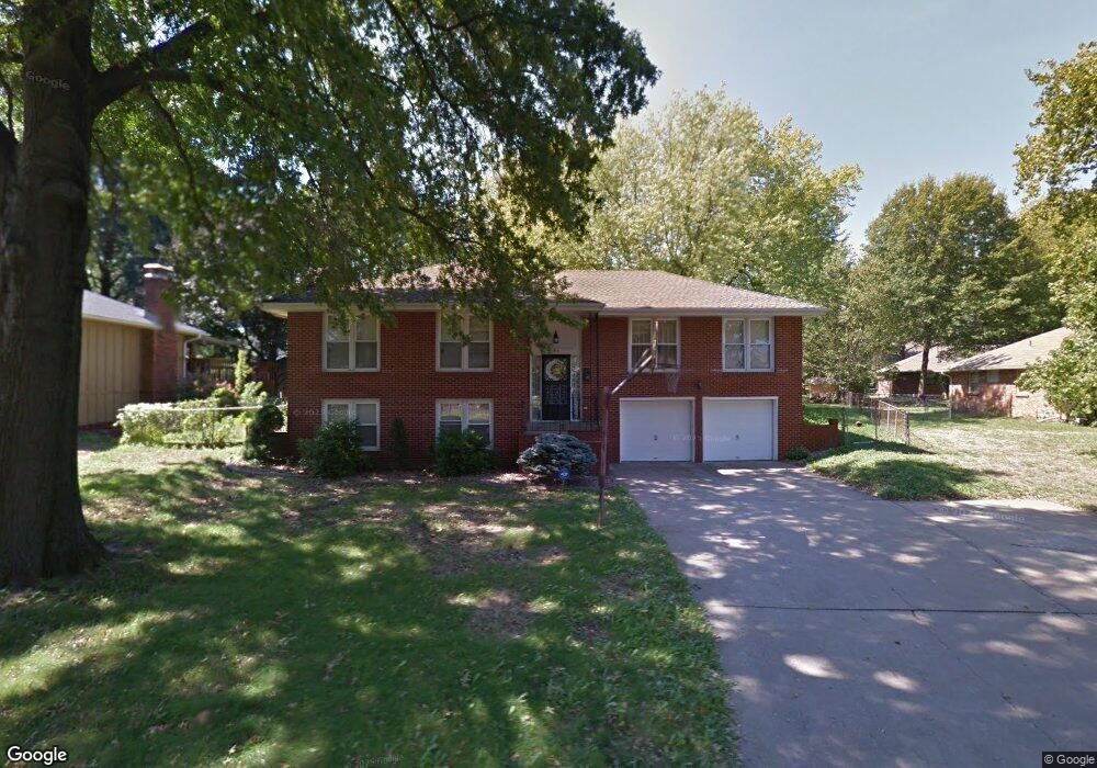 913 NW 10th St, Blue Springs, MO 64015 - photo 1